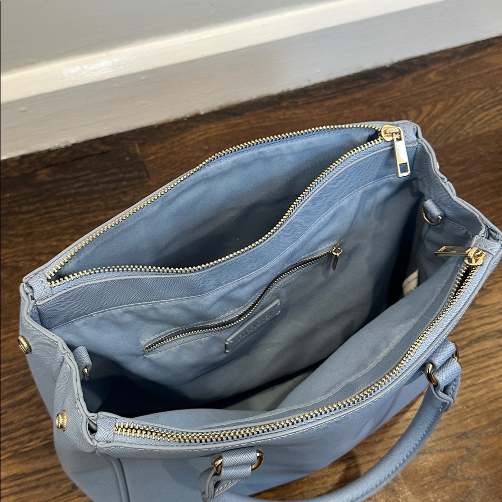 Periwinkle Purse - Picture 8 of 12